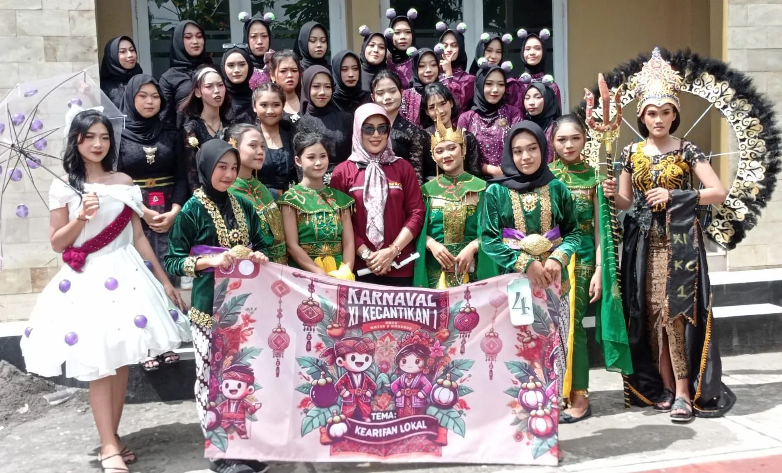 Cover: HUT ke-56, SMKN 3 Purworejo Gelar Karnaval dan Hasil PKL 3 Bidang Kejuruan Siswa